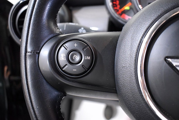 MINI Cooper 15 of 24