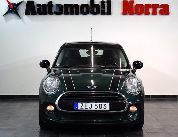 MINI Cooper 3 of 5