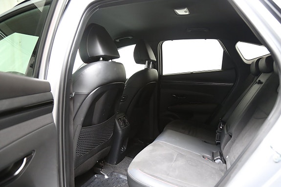 Hyundai Tucson 27 of 30