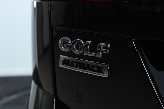 Volkswagen Golf Alltrack 15 of 26