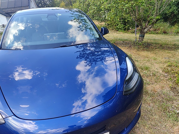 Tesla Model 3 2 of 4