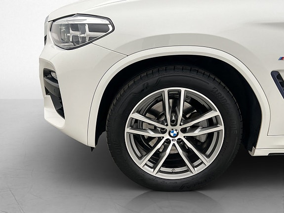 BMW X3 28 of 30