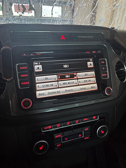 Volkswagen Tiguan 15 of 20