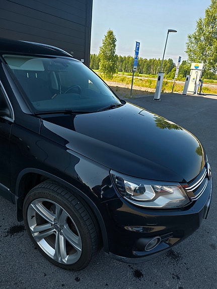 Volkswagen Tiguan 4 of 5