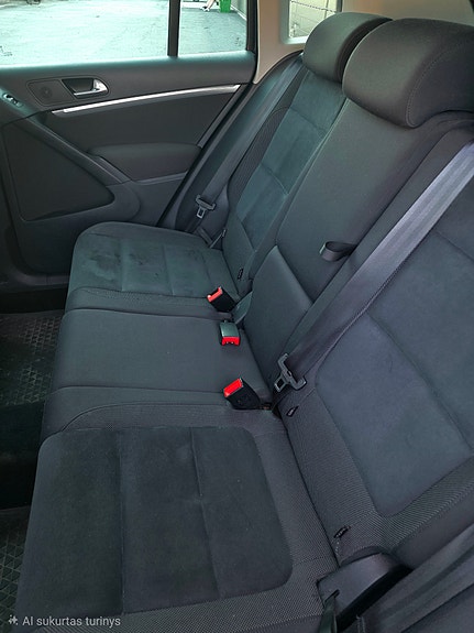 Volkswagen Tiguan 10 of 20