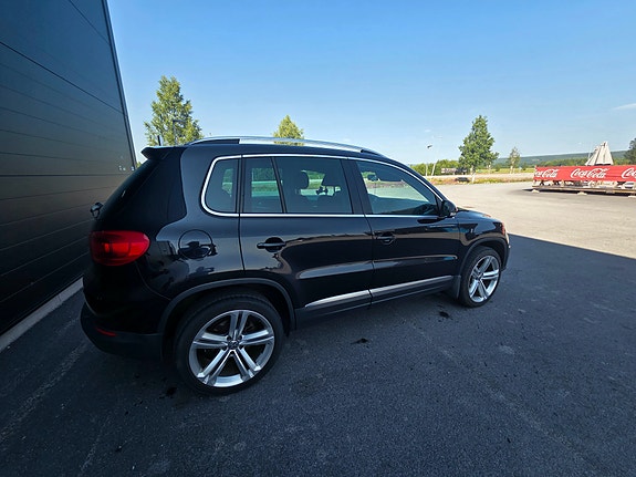 Volkswagen Tiguan 5 of 5