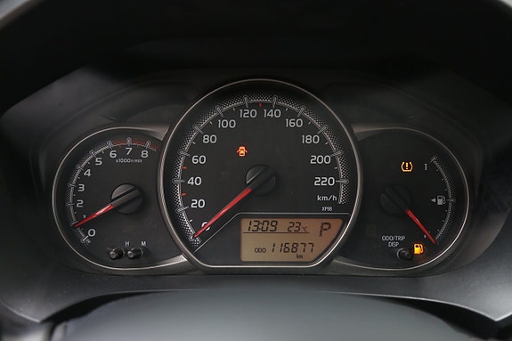 Toyota Yaris 17 of 24