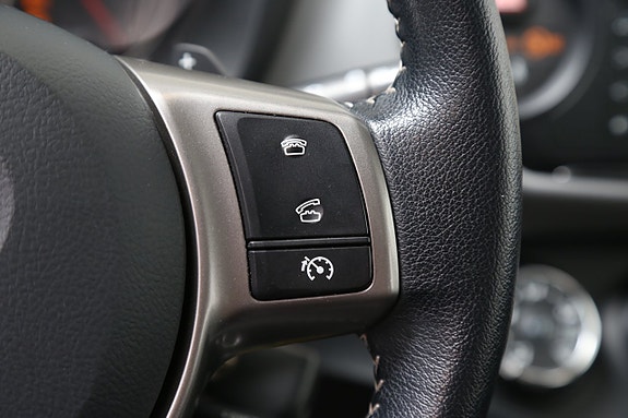 Toyota Yaris 16 of 24