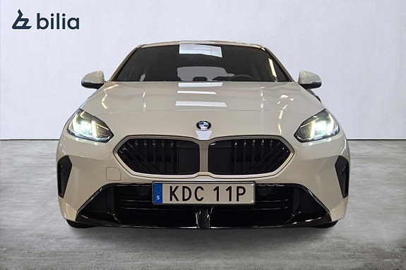 BMW 120 3 of 20