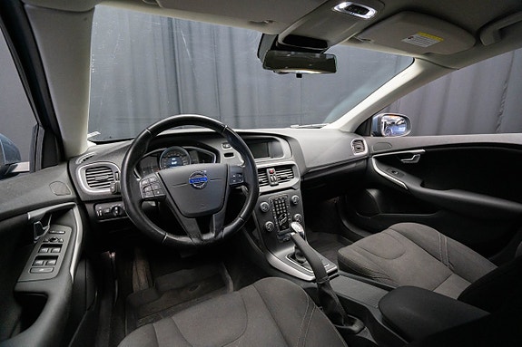 Volvo V40 10 of 19