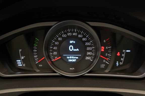 Volvo V40 17 of 19