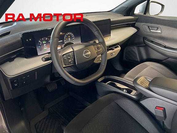 Nissan Leaf 8 of 11