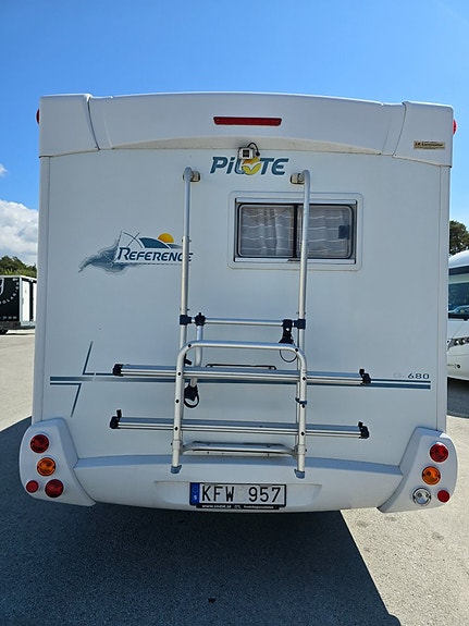 Pilote G-680 Reference *Fransk bädd *Taksäng *Solceller 4 of 5