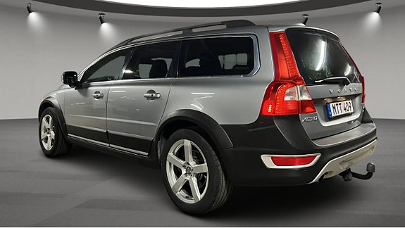Volvo XC70 3 of 5