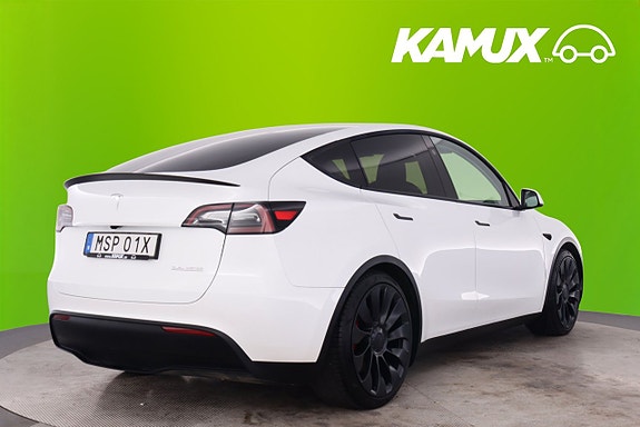 Tesla Model Y 4 of 5