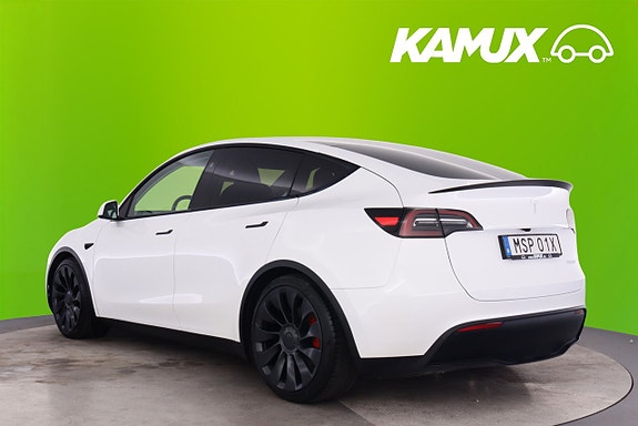 Tesla Model Y 5 of 5