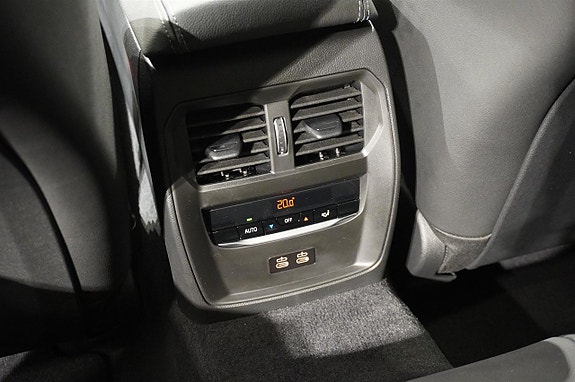 BMW M340i 14 of 18