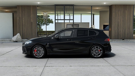 BMW M135i 4 of 5
