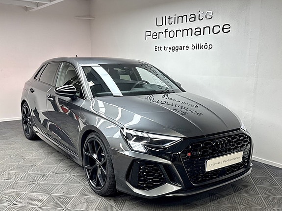 Audi RS3 3 of 5