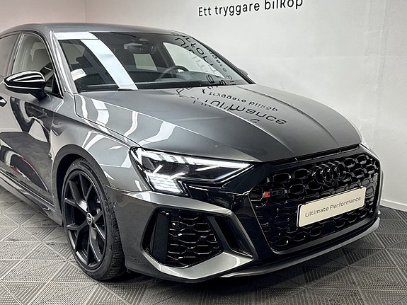 Audi RS3 4 of 5