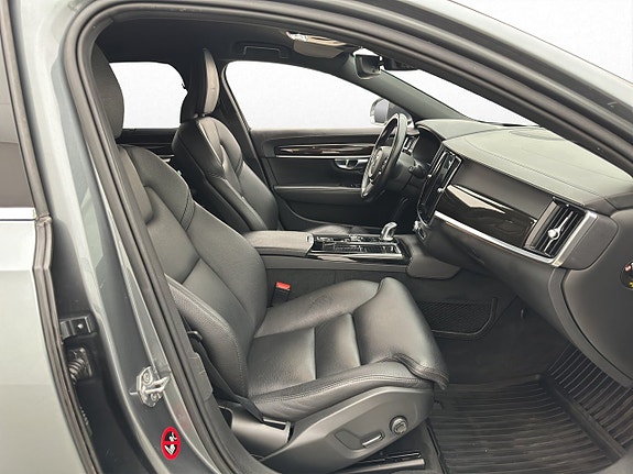 Volvo V90 23 of 30
