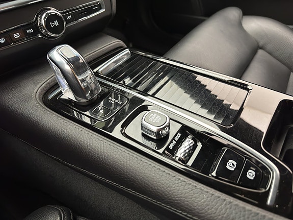 Volvo V90 21 of 30