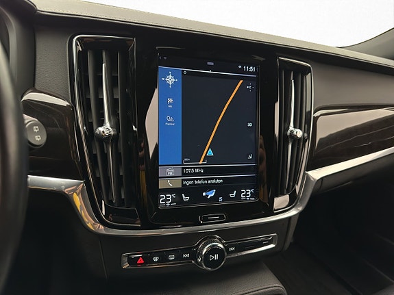 Volvo V90 16 of 30