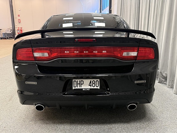 Dodge Charger 6 of 15
