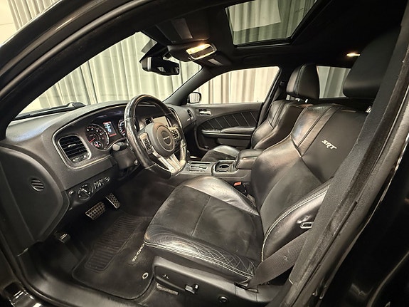 Dodge Charger 7 of 15