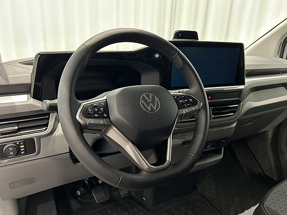 Volkswagen Transporter 10 of 13