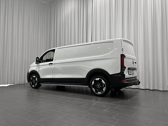 Volkswagen Transporter 3 of 13