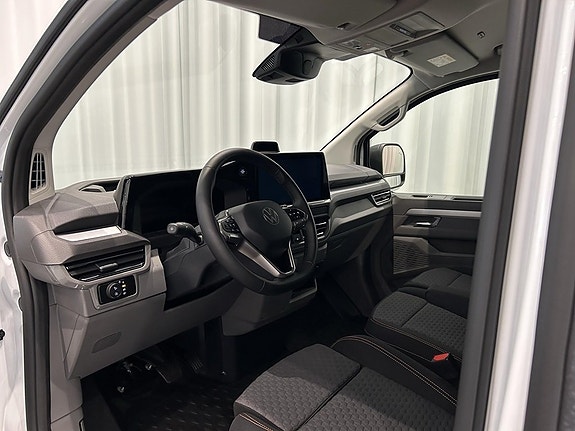 Volkswagen Transporter 9 of 13