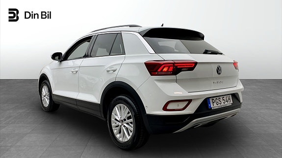 Volkswagen T-Roc 3 of 12