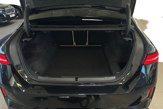 BMW 530e 13 of 24
