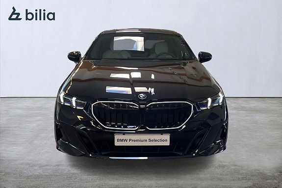 BMW 530e 7 of 24