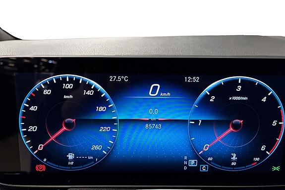 Mercedes-Benz GLA200 d 12 of 23