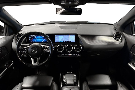Mercedes-Benz GLA200 d 10 of 23