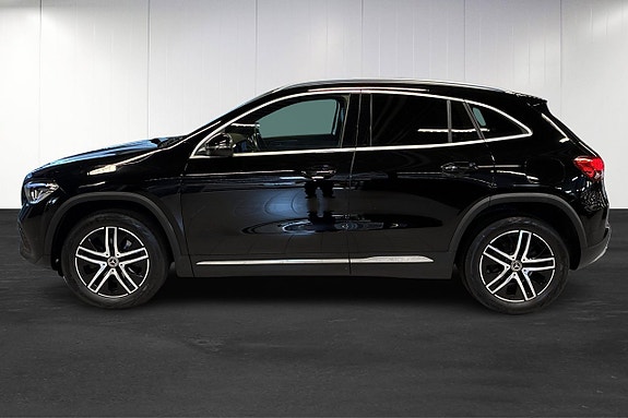 Mercedes-Benz GLA200 d 7 of 23