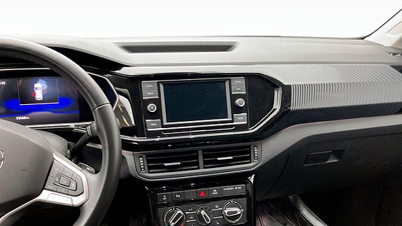 Volkswagen T-Cross 9 of 13
