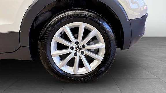 Volkswagen T-Cross 6 of 13
