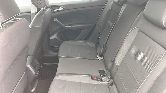 Volkswagen T-Cross 11 of 13