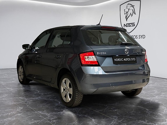 Skoda Fabia 3 of 5