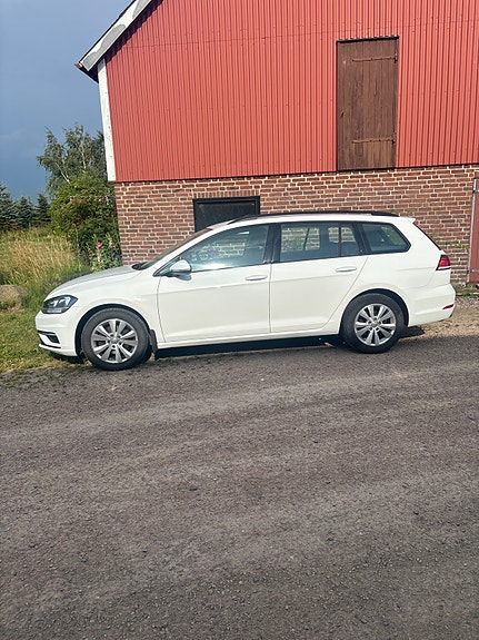 Volkswagen Golf VII 3 of 5