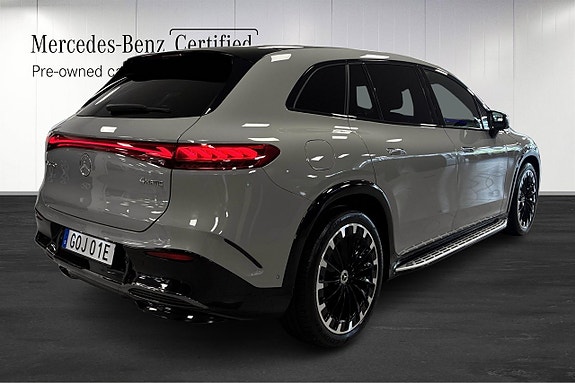 Mercedes-Benz EQS450 SUV 3 of 18