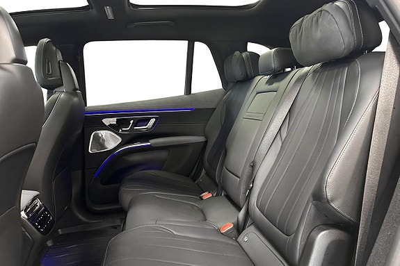 Mercedes-Benz EQS450 SUV 10 of 18