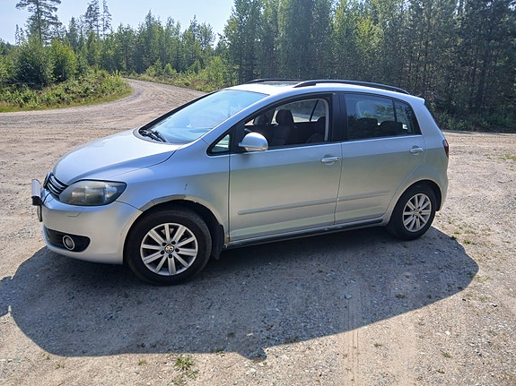 Volkswagen Golf Plus 2 of 4
