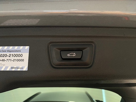 BMW 320d 9 of 12