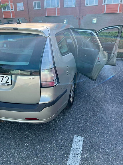 Saab 9-3 4 of 5