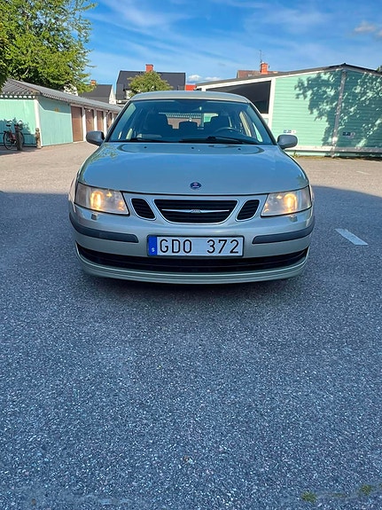 Saab 9-3 2 of 5