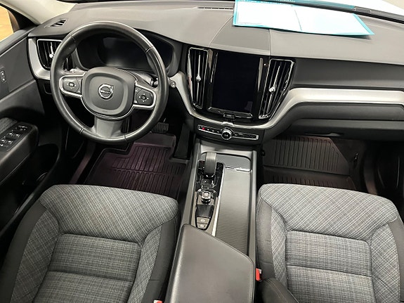 Volvo XC60 14 of 26
